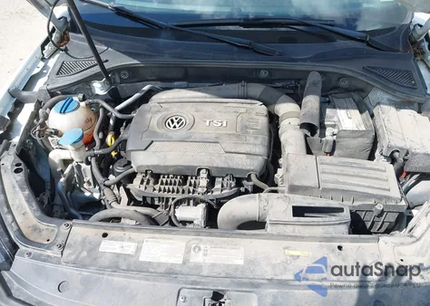 2016 Volkswagen Passat 1.8T S из США, поврежденный, VIN 1VWAS7A37GC067510